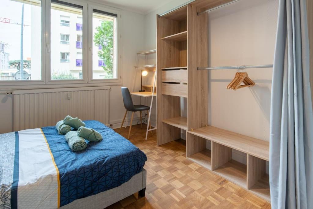 Appartement Renove Pour 6 Avec Parking Вильорбан Екстериор снимка