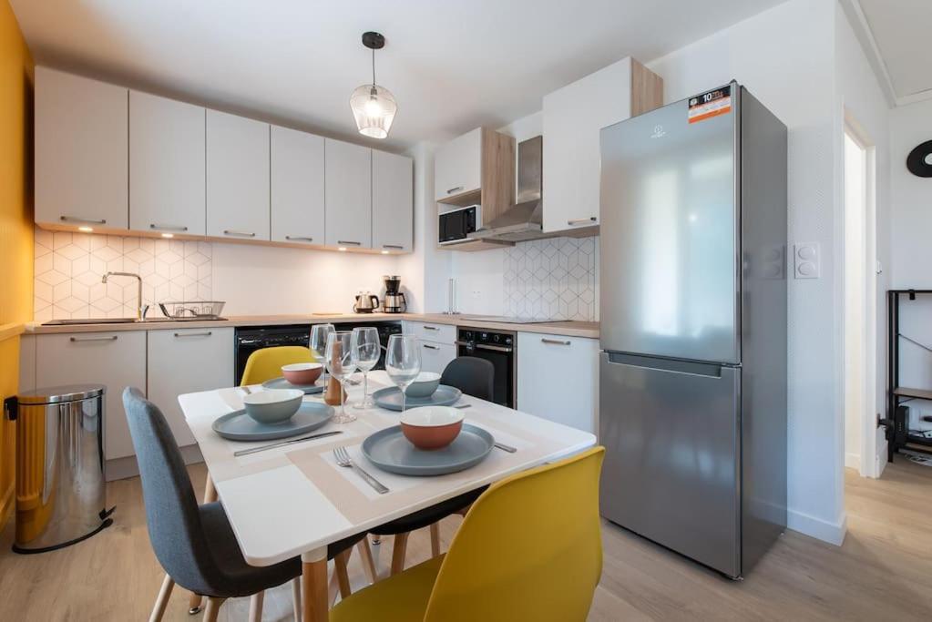 Appartement Renove Pour 6 Avec Parking Вильорбан Екстериор снимка